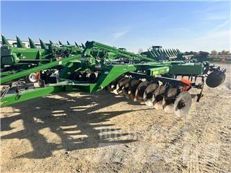John Deere 2720 Інші землеоброблювальні машини і додаткове обладнання
