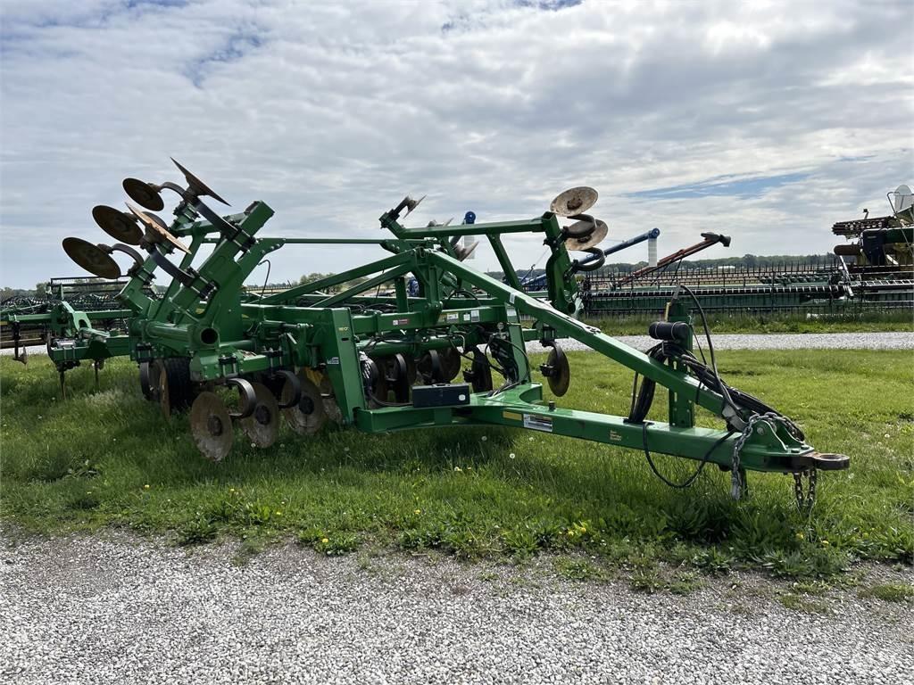 John Deere 2730 Інші землеоброблювальні машини і додаткове обладнання