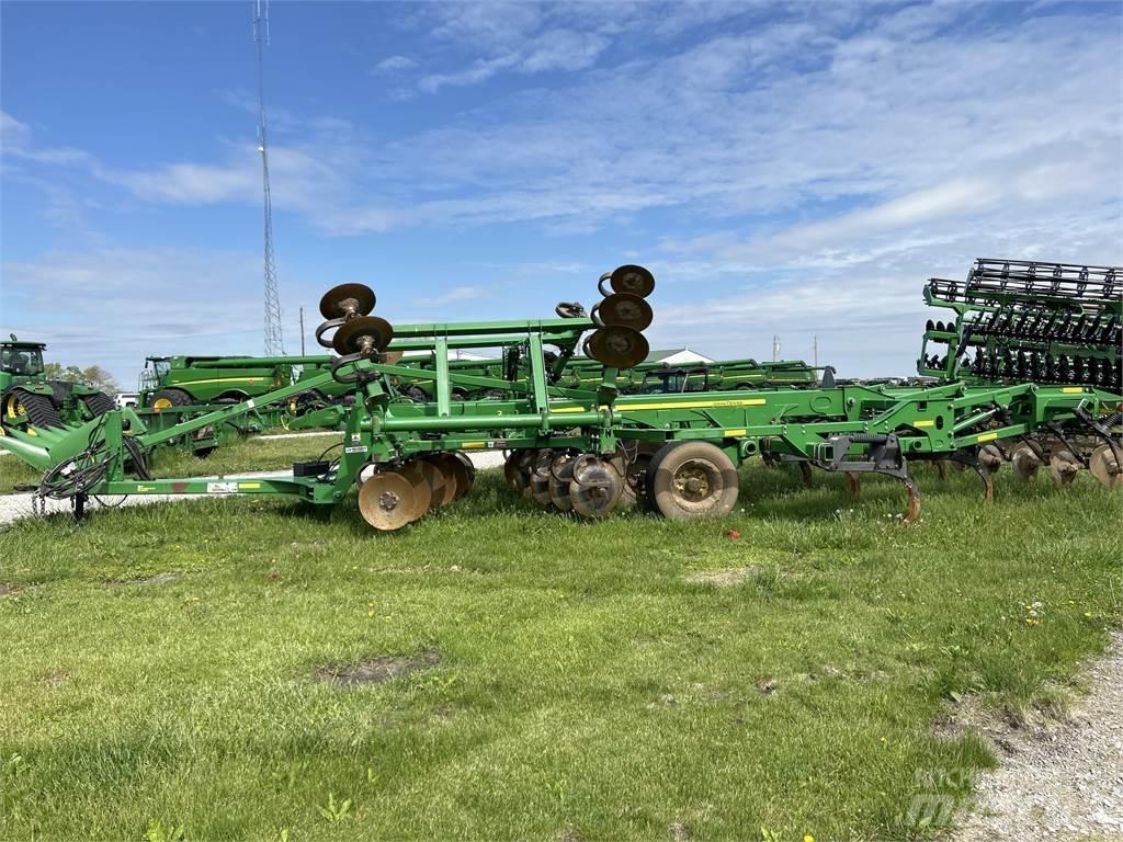 John Deere 2730 Інші землеоброблювальні машини і додаткове обладнання