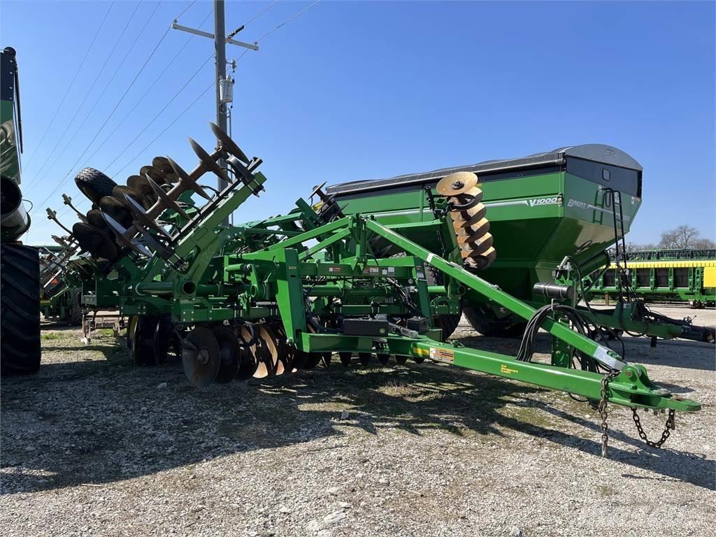 John Deere 2730 Інші землеоброблювальні машини і додаткове обладнання