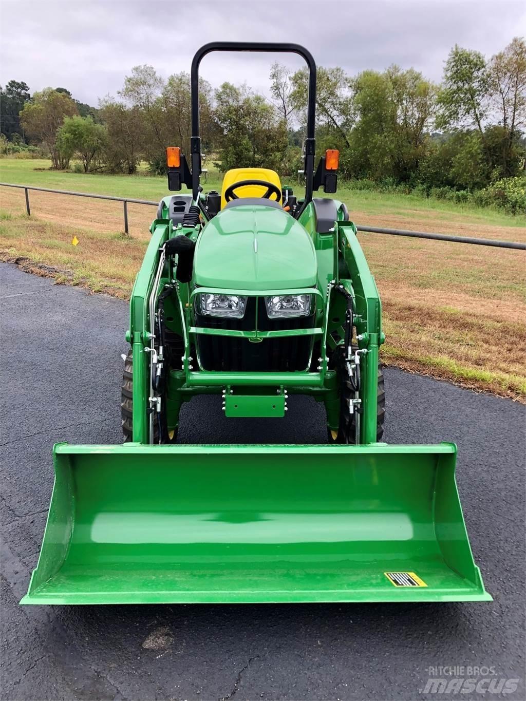 John Deere 3025D Трактори
