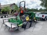 John Deere 3025E Трактори