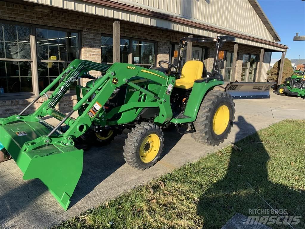 John Deere 3025E Трактори
