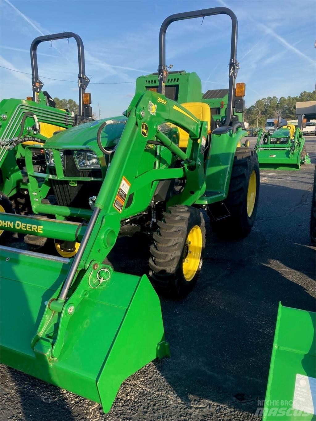 John Deere 3025E Трактори