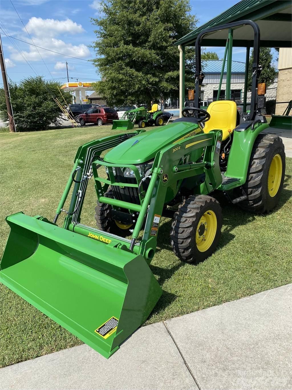 John Deere 3025E Трактори