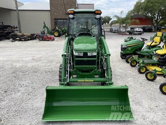 John Deere 3033R Трактори