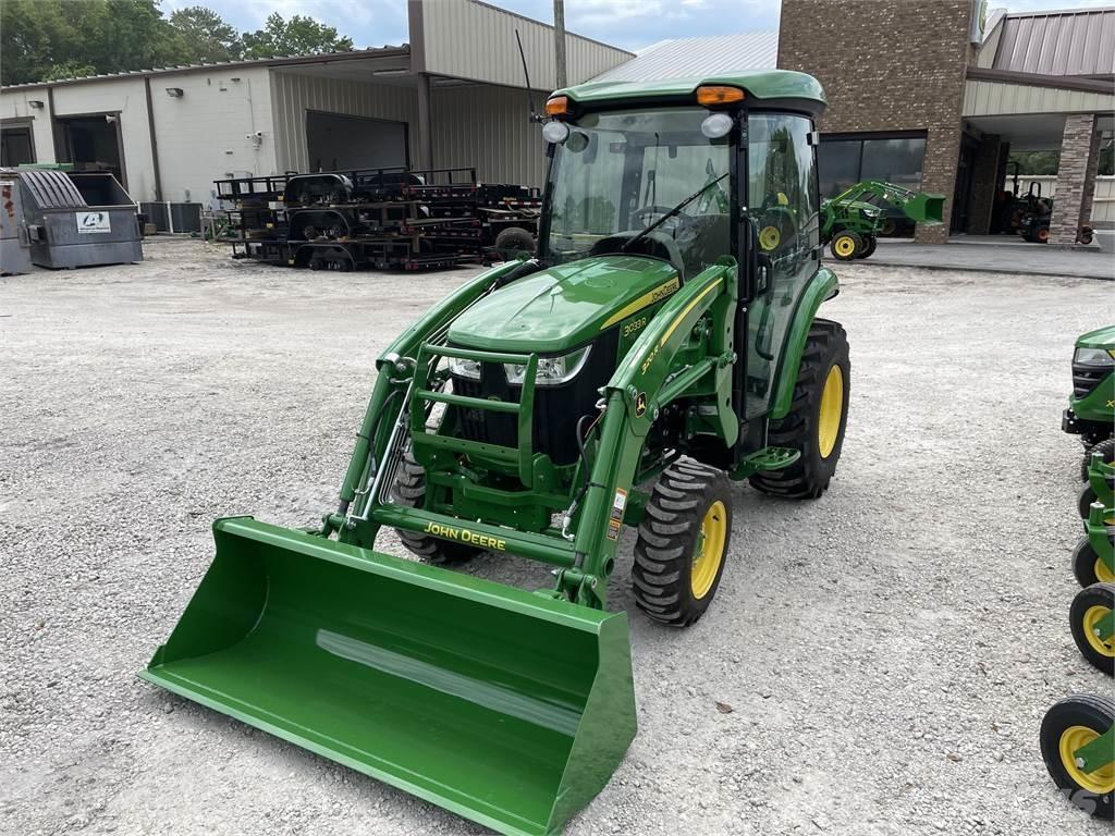 John Deere 3033R Трактори