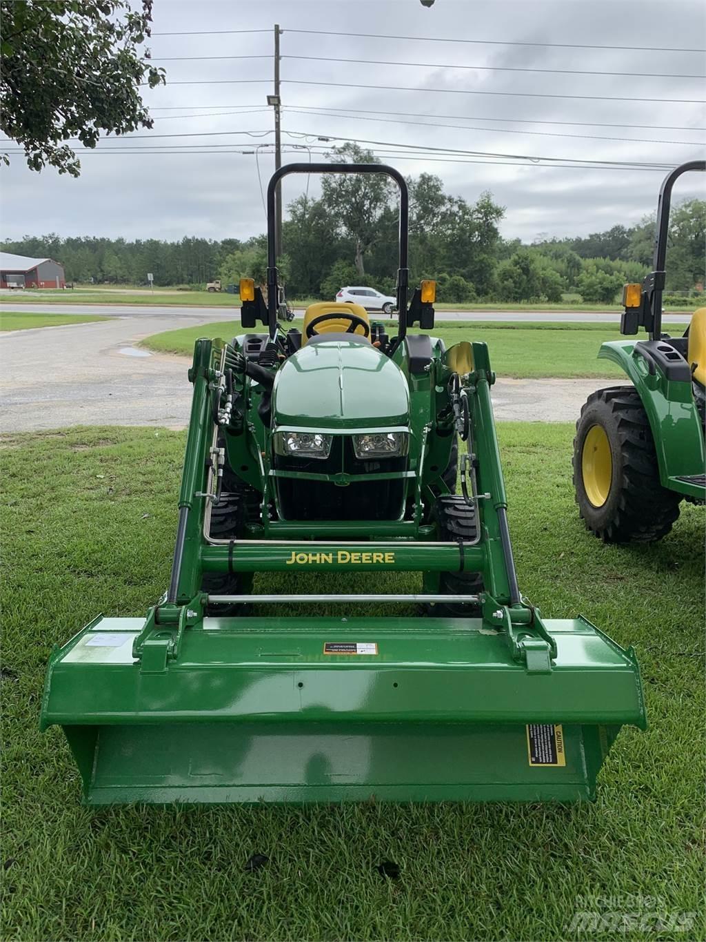 John Deere 3035D Трактори