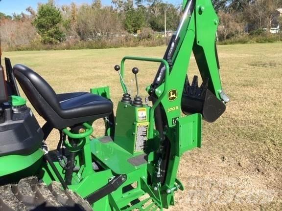 John Deere 3038E Трактори