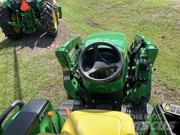 John Deere 3038E Трактори