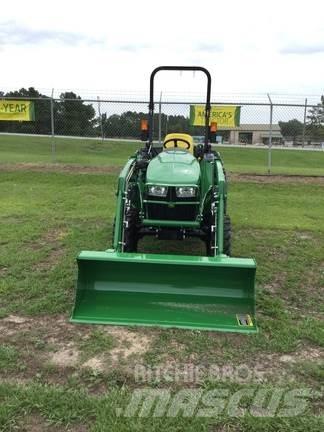 John Deere 3038E Трактори