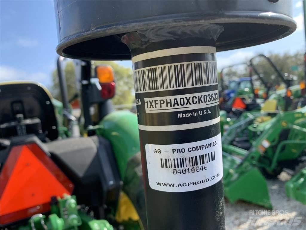 John Deere 3038E Трактори