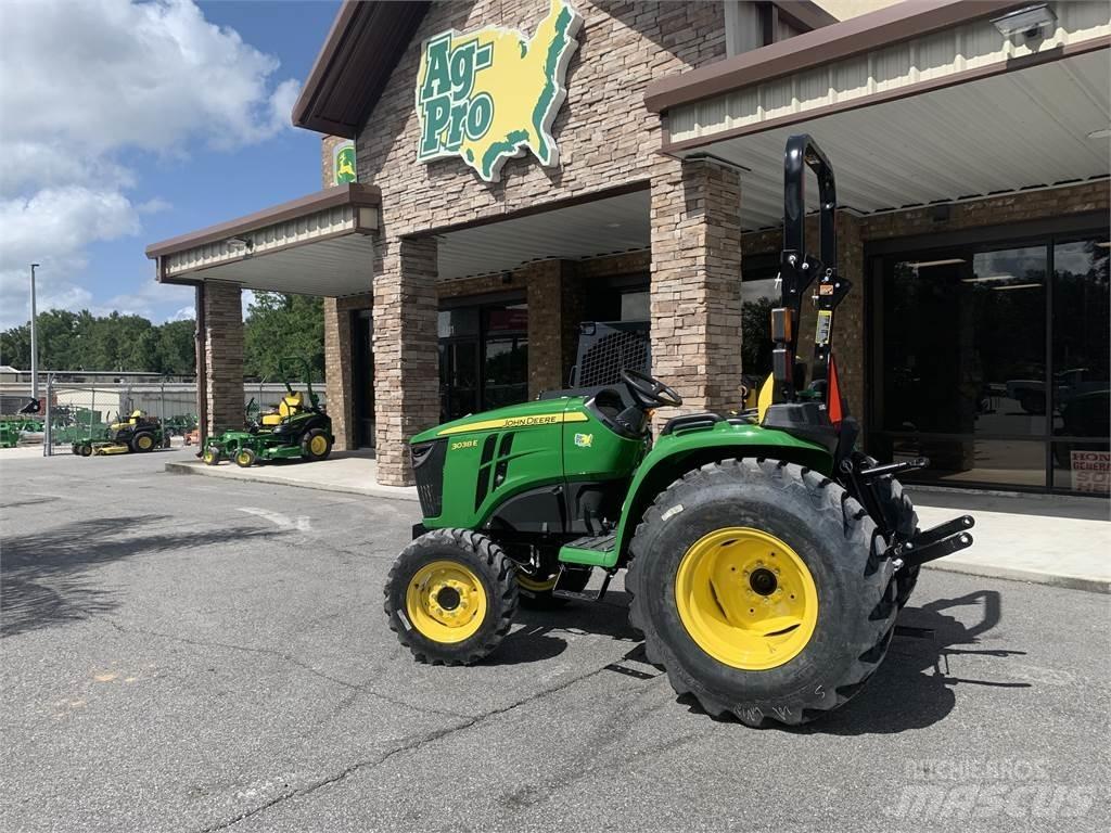 John Deere 3038E Трактори