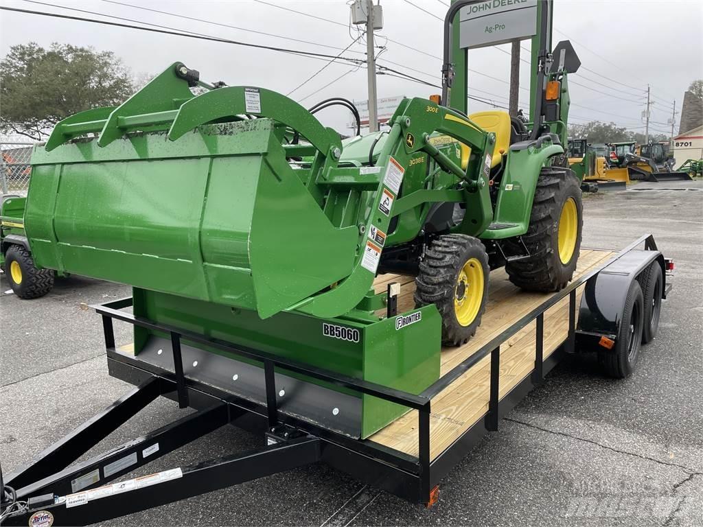 John Deere 3038E Трактори