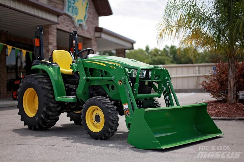John Deere 3038E Трактори