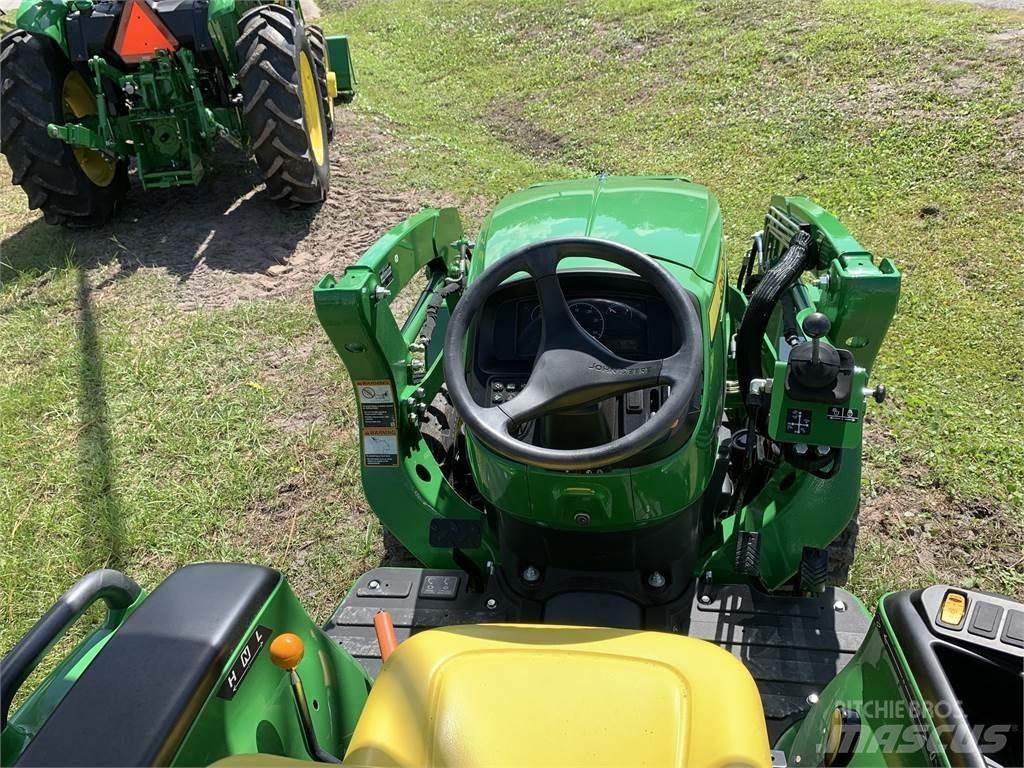 John Deere 3038E Трактори