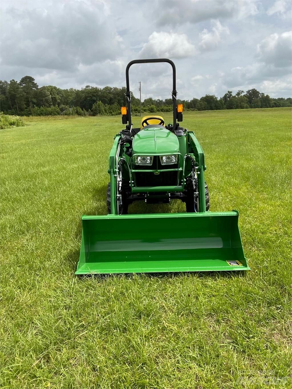 John Deere 3038E Трактори