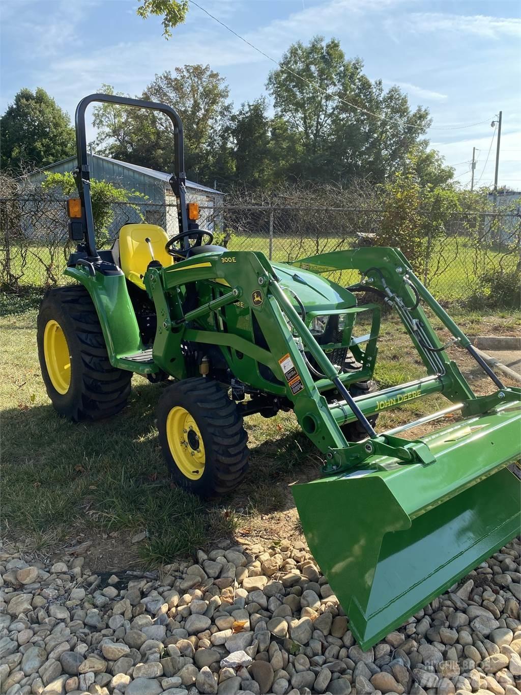 John Deere 3038E Трактори