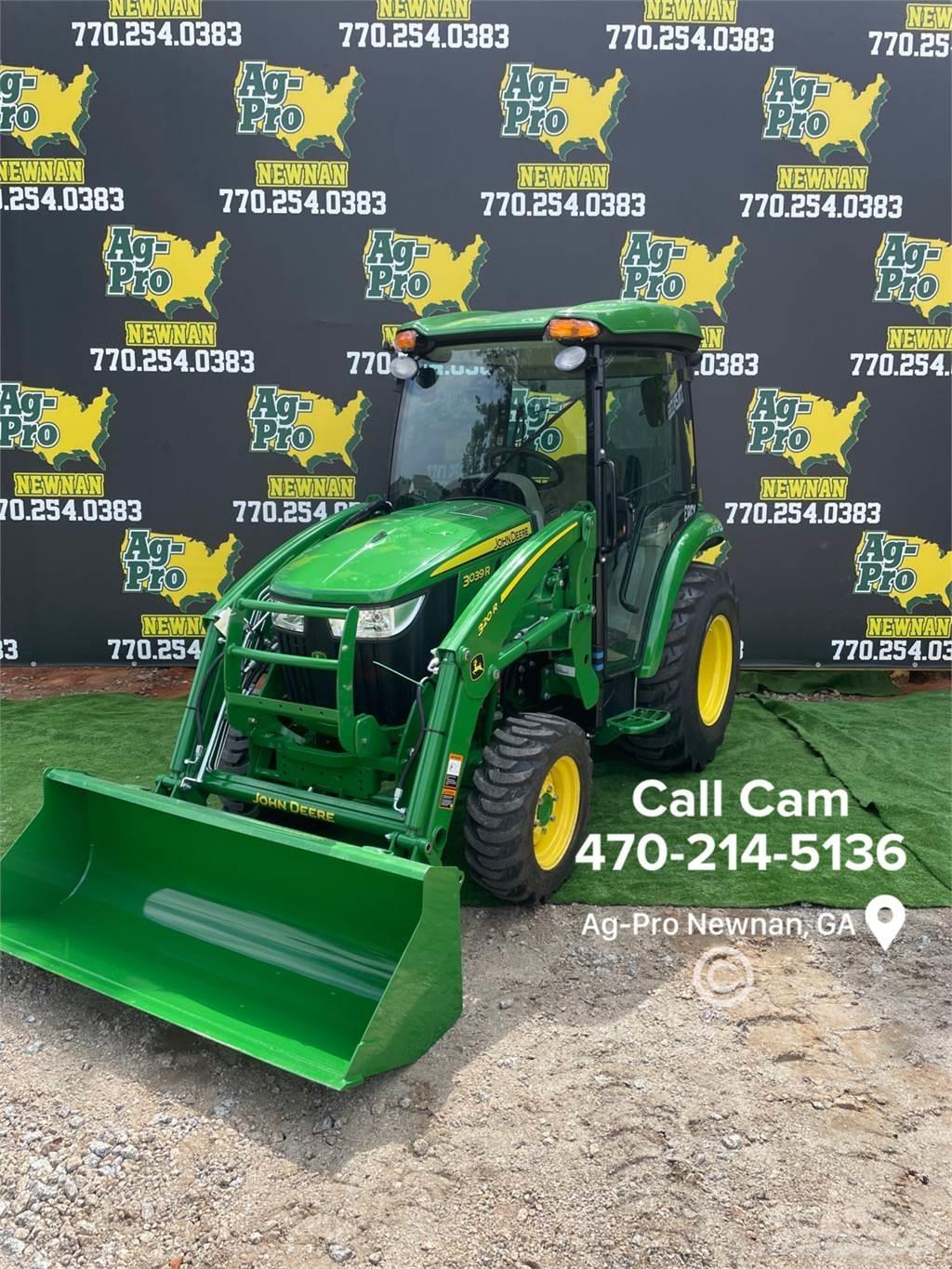 John Deere 3039R Трактори