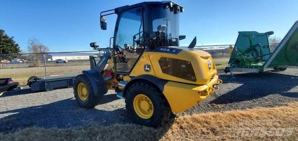 John Deere 304 G Малі навантажувачі