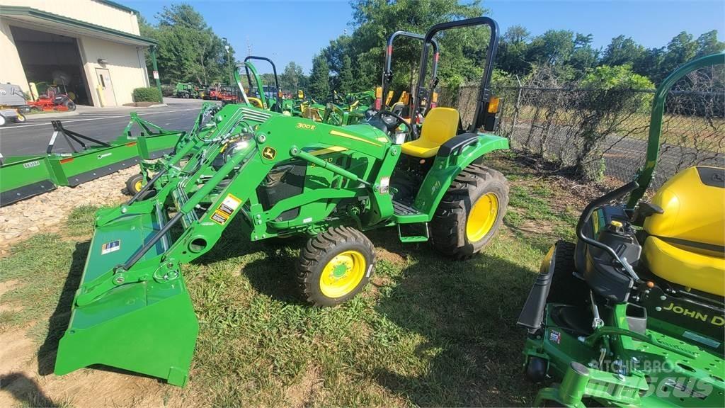 John Deere 3043D Трактори