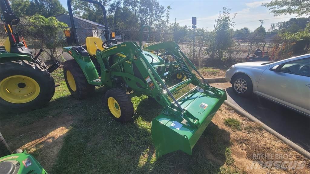 John Deere 3043D Трактори