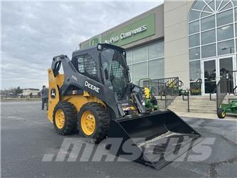 John Deere 318G Міні-навантажувачі