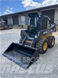 John Deere 320G Міні-навантажувачі