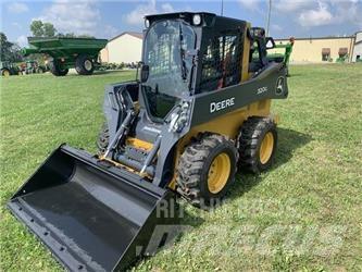 John Deere 320G Міні-навантажувачі