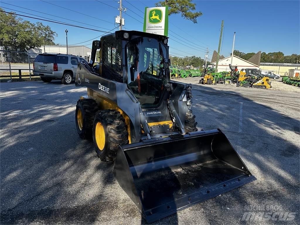 John Deere 324G Міні-навантажувачі