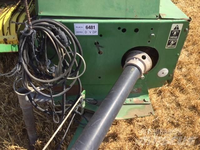 John Deere 349 Тюкові прес-підбирачі