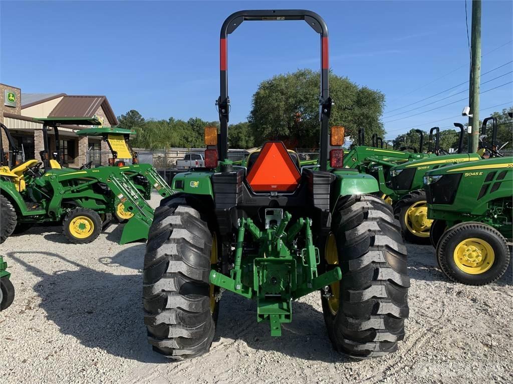 John Deere 4066M Трактори