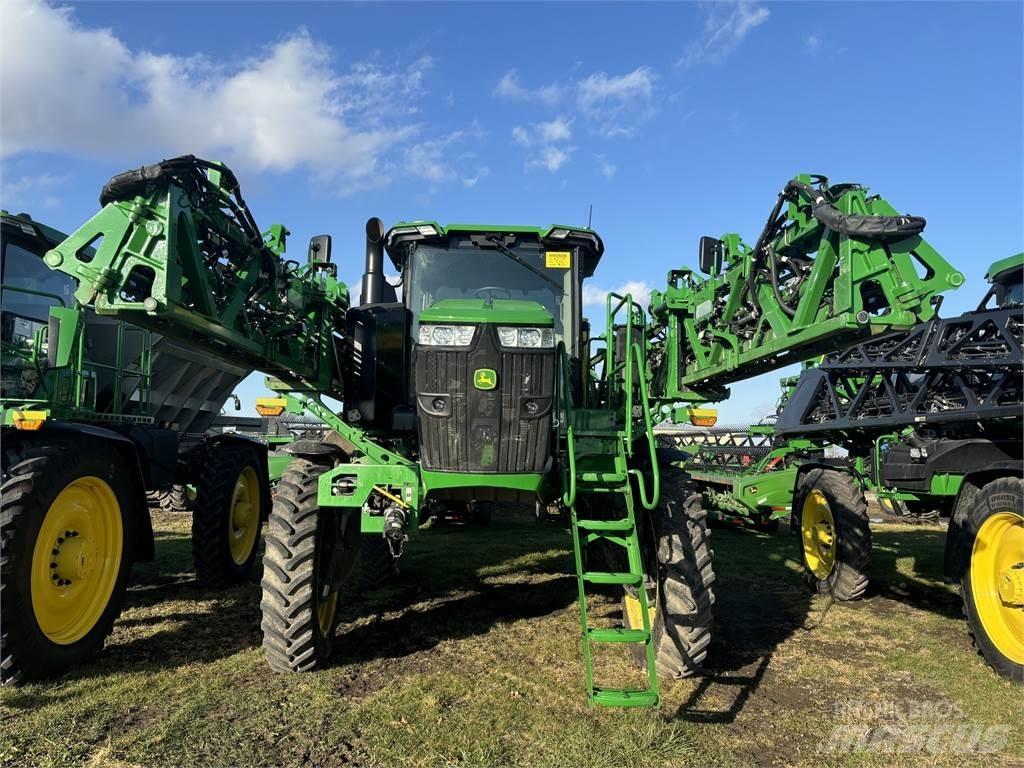 John Deere 412R Причіпні обприскувачі