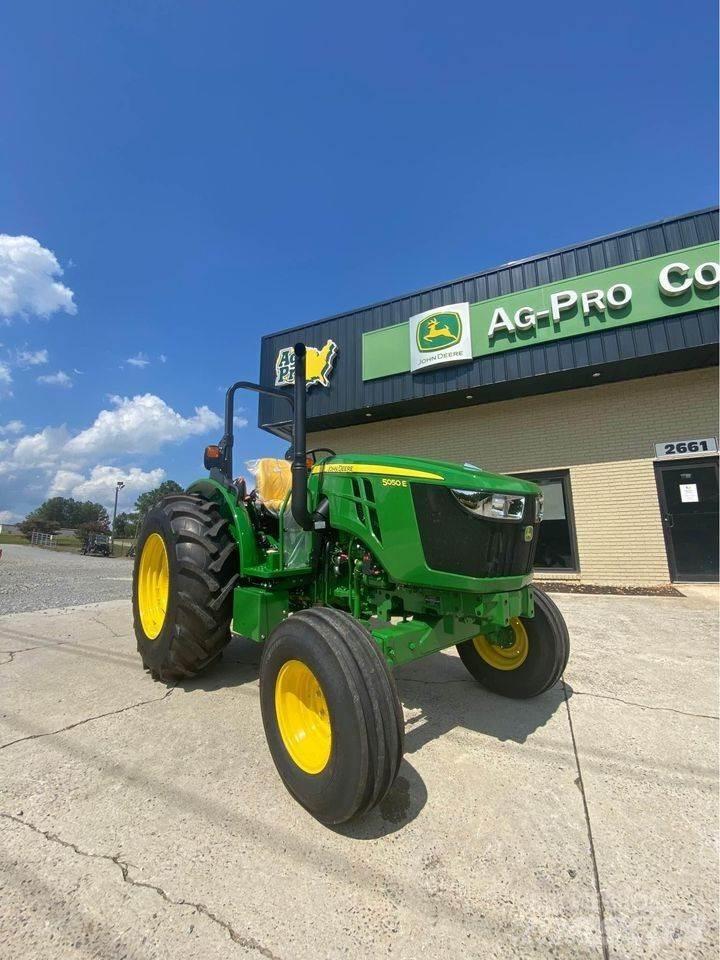 John Deere 5050E Трактори