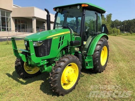 John Deere 5075E Трактори