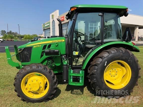 John Deere 5075E Трактори