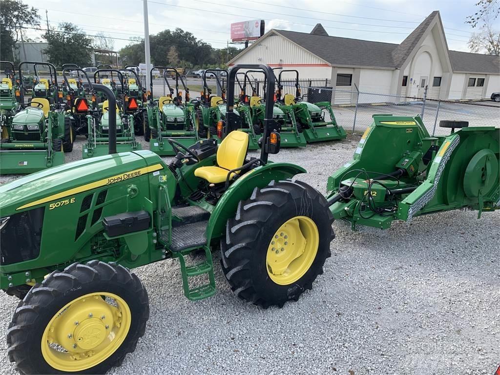 John Deere 5075E Трактори