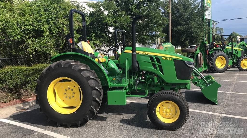 John Deere 5075E Трактори