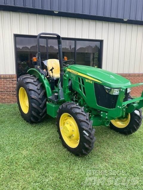 John Deere 5075E Трактори