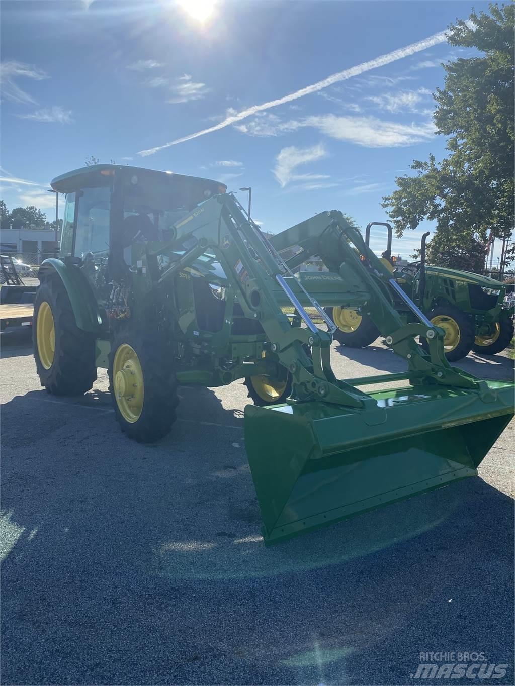 John Deere 5075E Трактори
