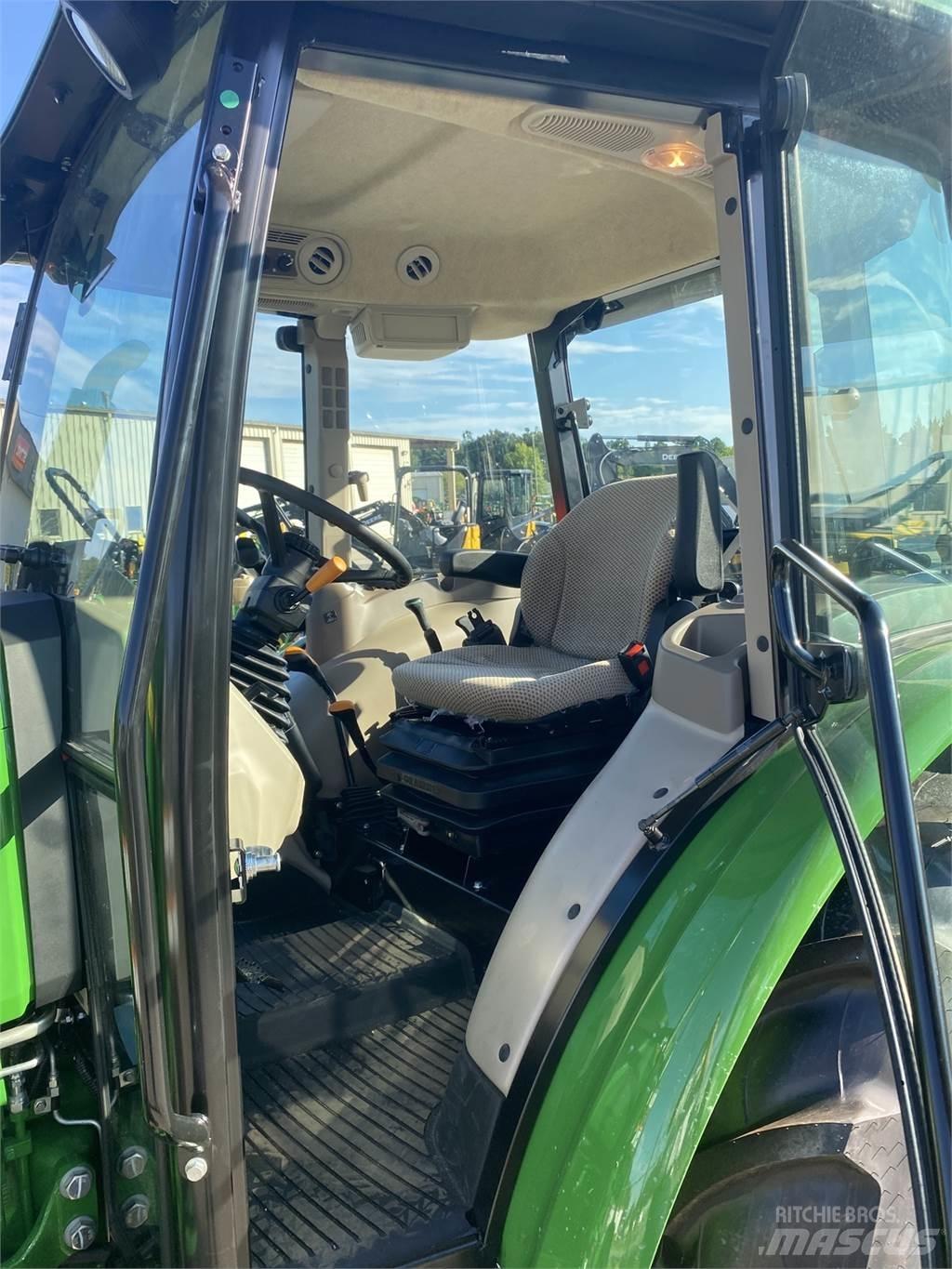 John Deere 5075E Трактори