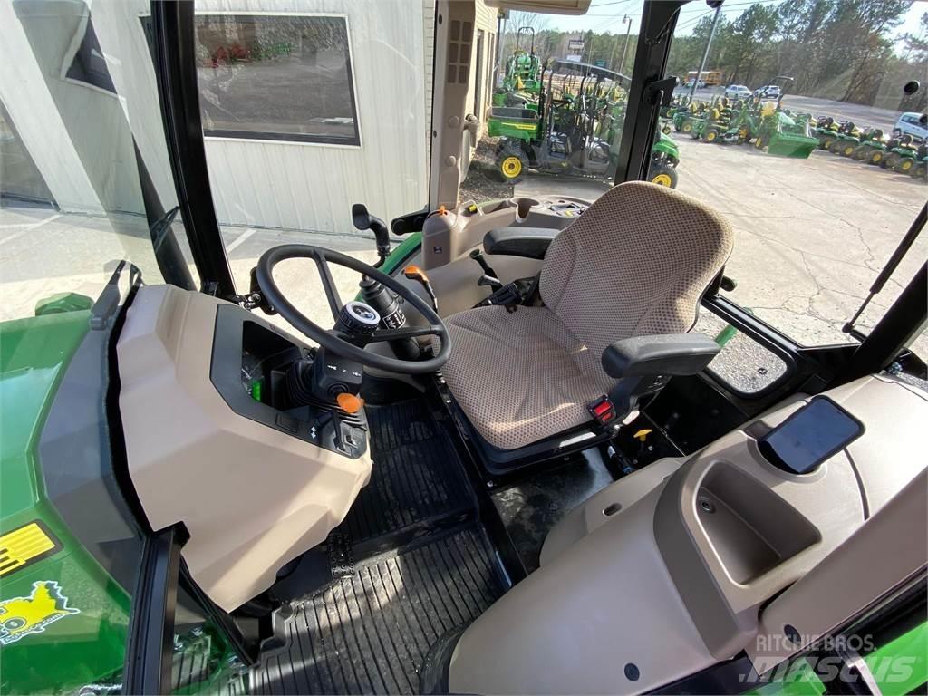 John Deere 5075E Трактори