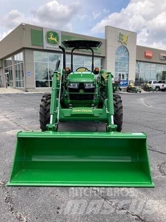 John Deere 5075E Трактори