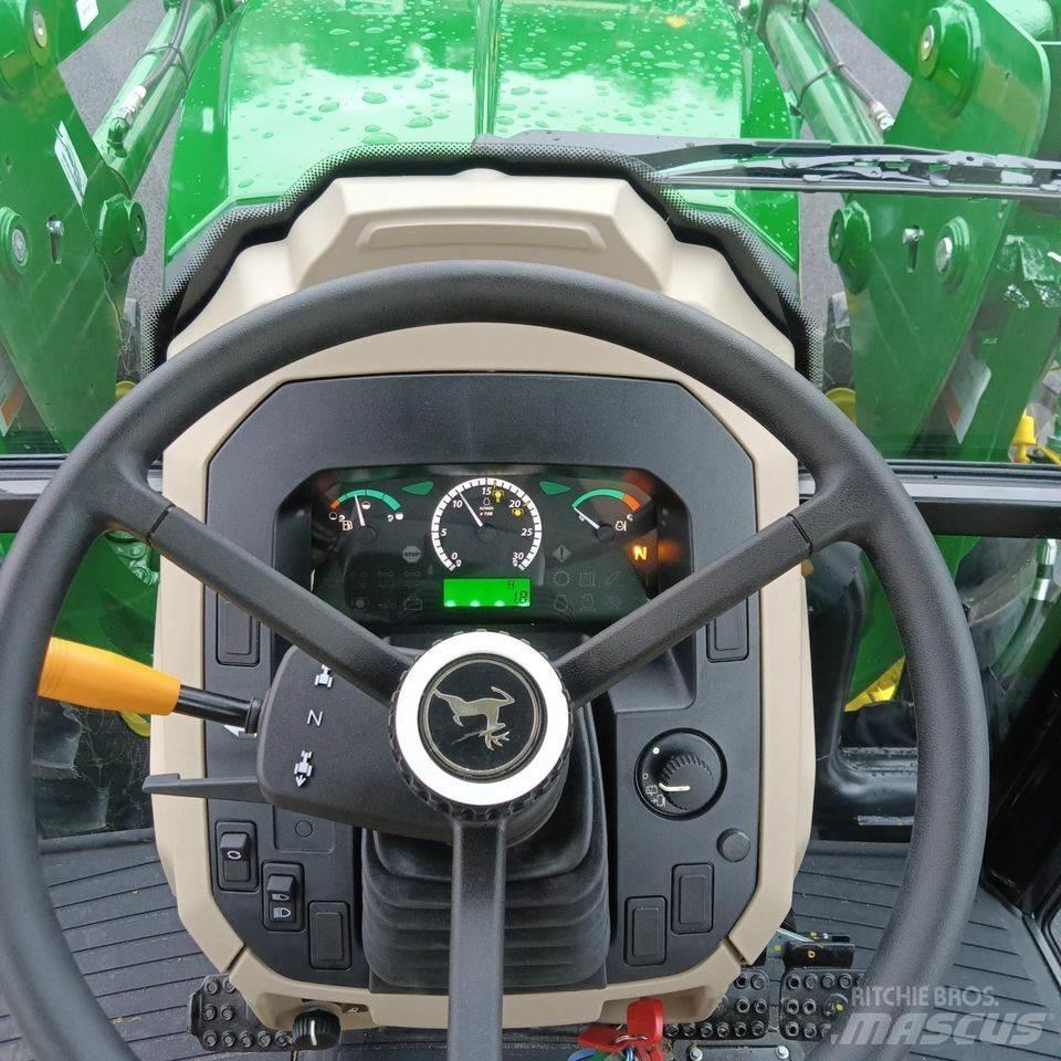 John Deere 5075E Трактори