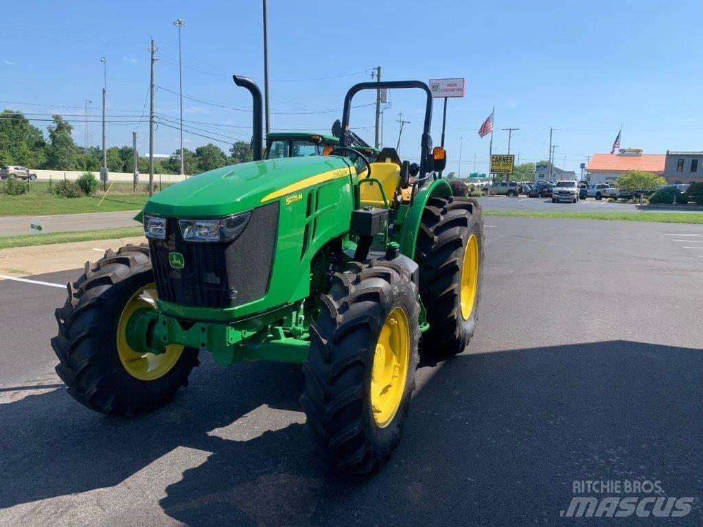 John Deere 5075M Трактори