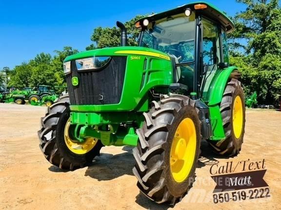 John Deere 5090E Трактори