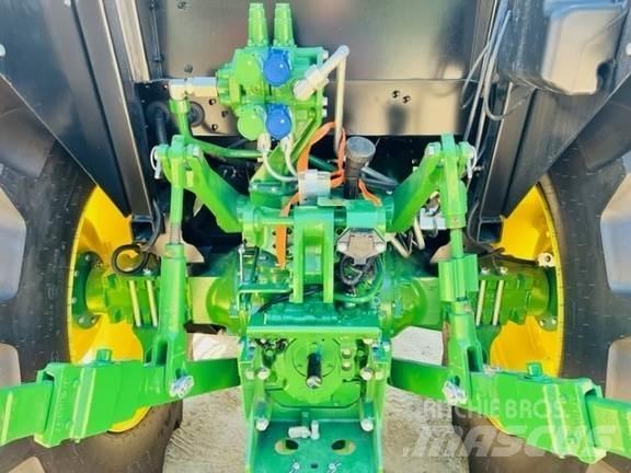 John Deere 5090E Трактори