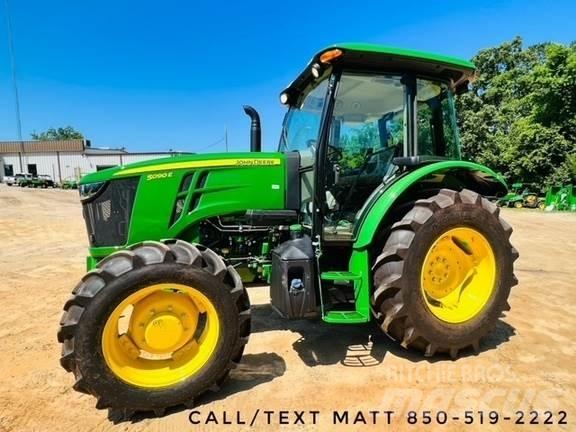 John Deere 5090E Трактори