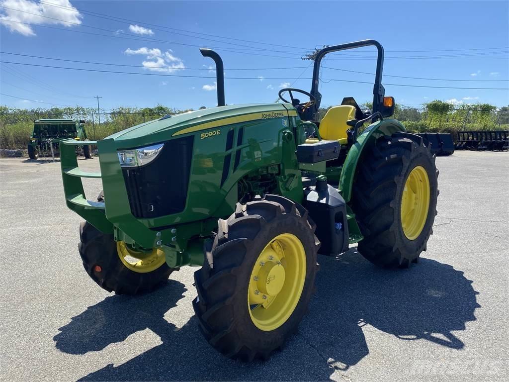 John Deere 5090E Трактори