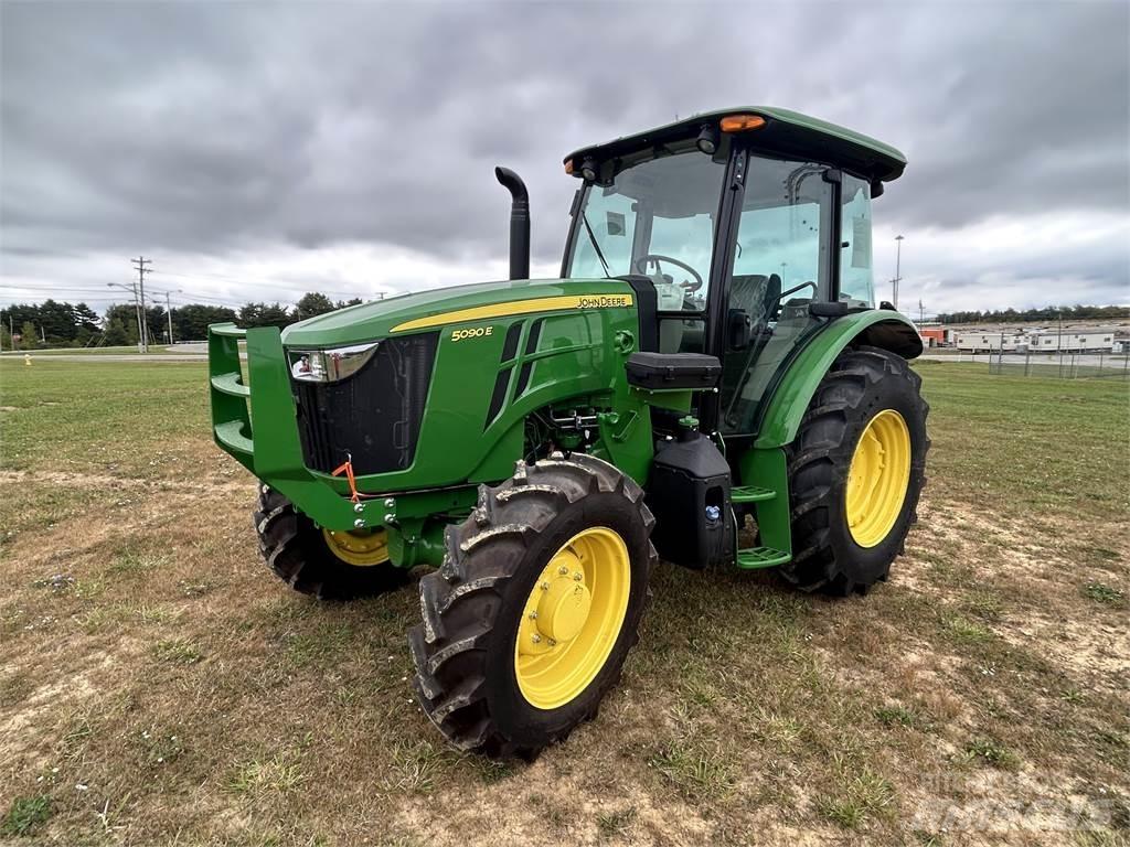 John Deere 5090E Трактори